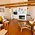 Casa Alice Holiday home *
